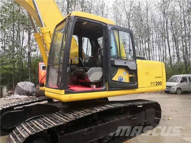 Komatsu pc200-6 Excavatoare pe șenile

