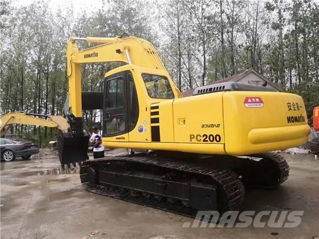 Komatsu pc200-6 Excavatoare pe șenile
