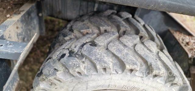 Doosan DX170W Excavatoare cu roti