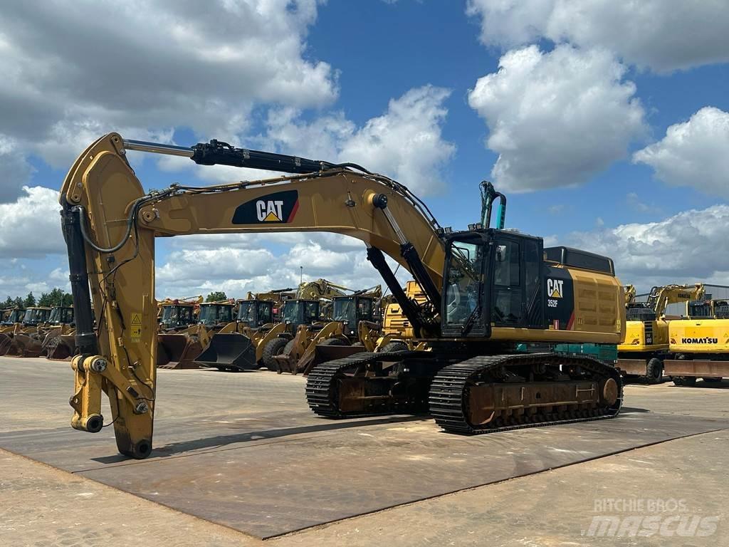 CAT 352F Excavatoare pe șenile
