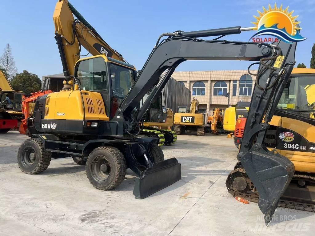 Hyundai R60W vs Mini excavatoare < 7t