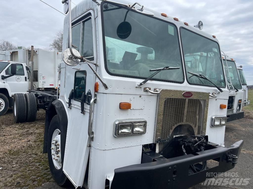 Peterbilt 320 Camion cabina sasiu