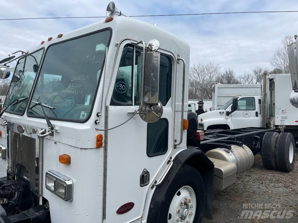 Peterbilt 320 Camion cabina sasiu
