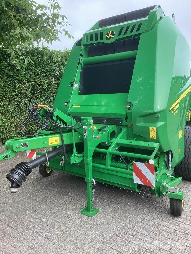 John Deere V461M Masina de balotat cilindric