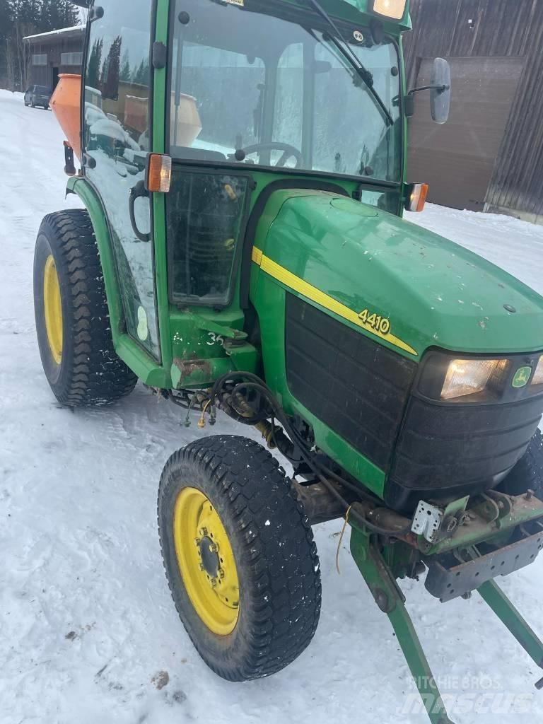 John Deere 4410 Tractoare compacte