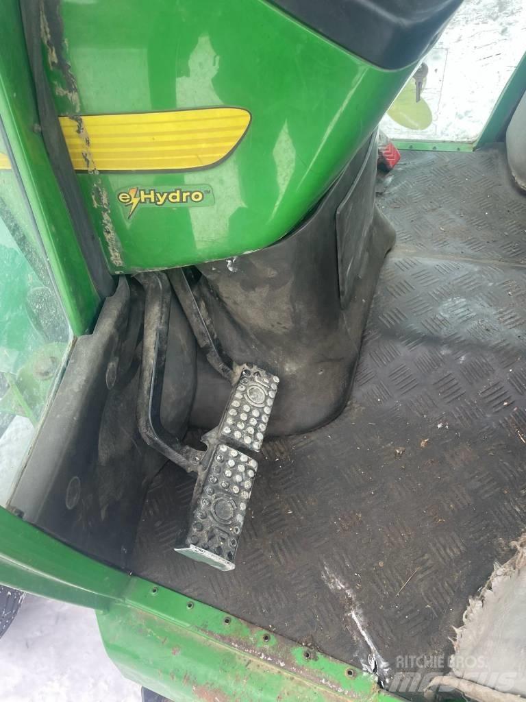 John Deere 4410 Tractoare compacte