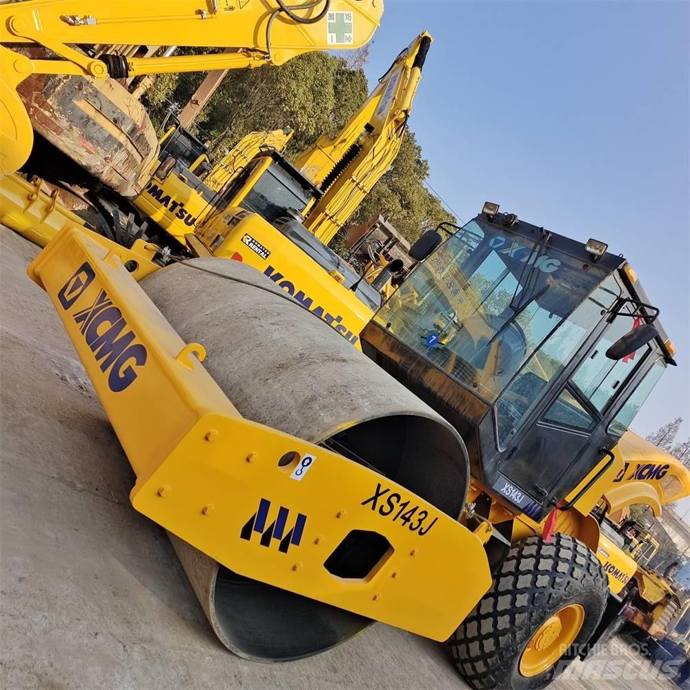 XCMG XS 142 J Compactoare monocilindrice