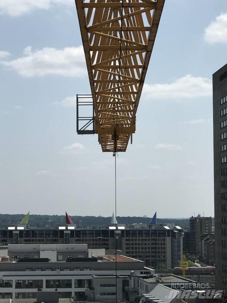Liebherr 110 EC-B 6 Macarale turn