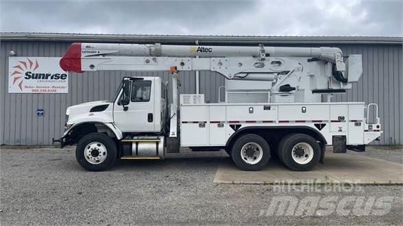 Altec AA55E Platforme aeriene montate pe camion