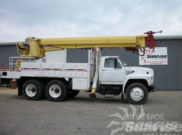Altec D2050TR Platforme aeriene montate pe camion