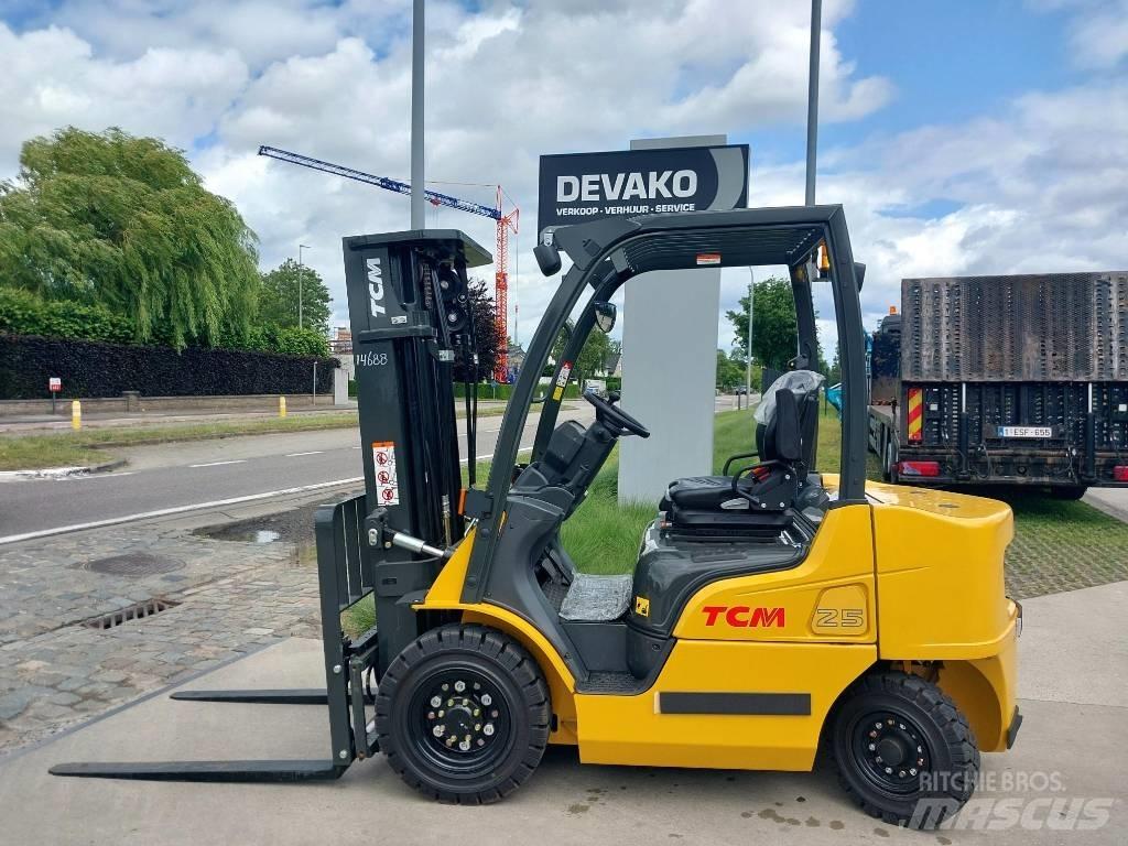 TCM FD25 E2  (*NEW) Stivuitor diesel
