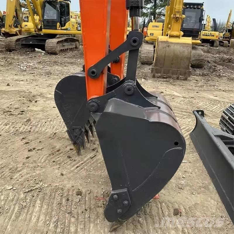 Doosan DX 80 Excavatoare 7t - 12t