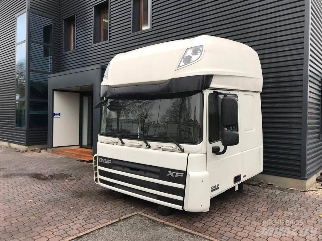 DAF XF 105 Euro 5 Cabine si interior