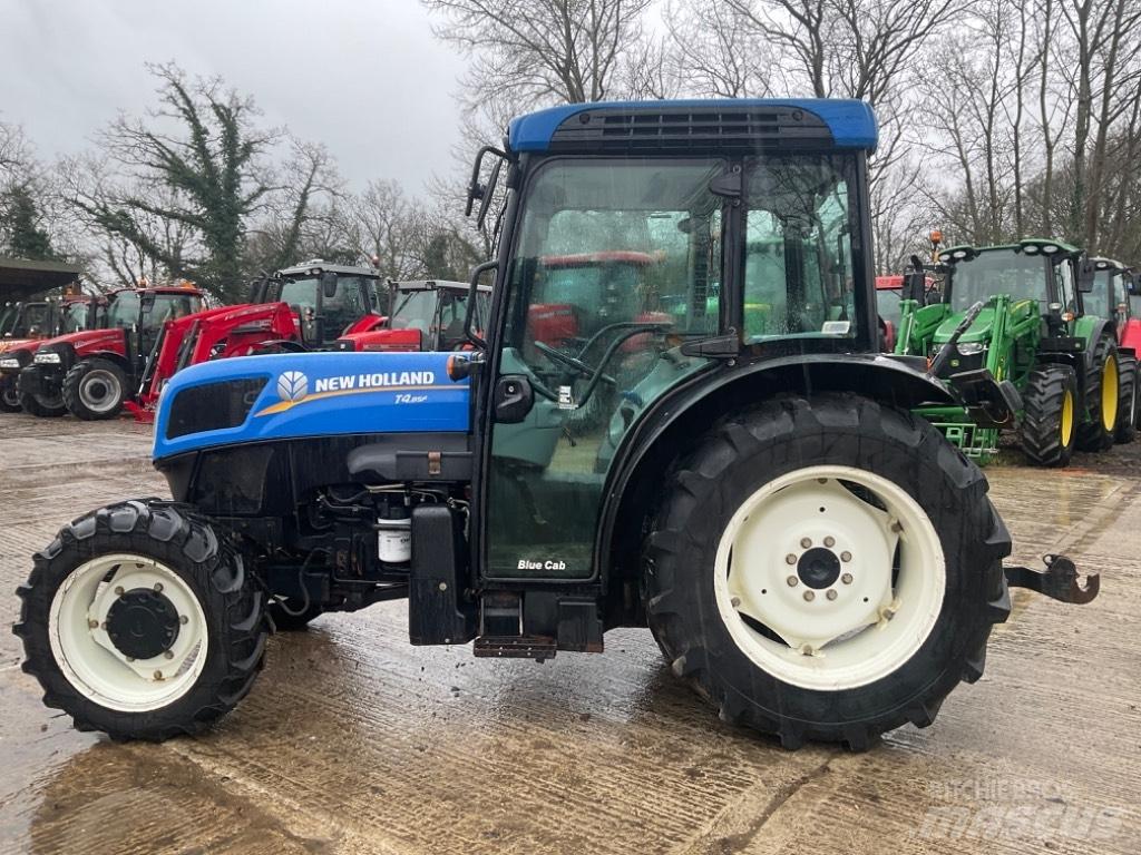 New Holland T 4.85 Tractoare