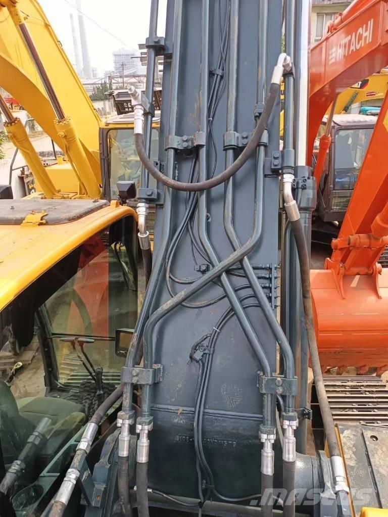 Hyundai 305-9 Excavatoare pe șenile
