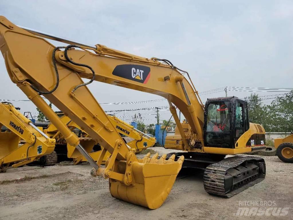 CAT 325 D Excavatoare pe șenile
