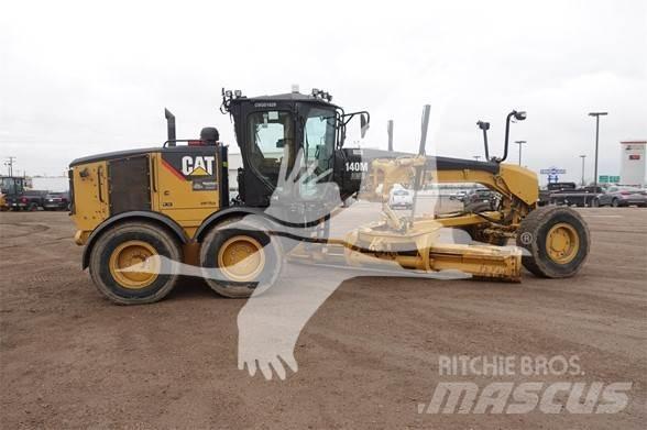 CAT 140M AWD Gredere