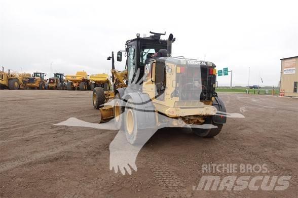 CAT 140M AWD Gredere