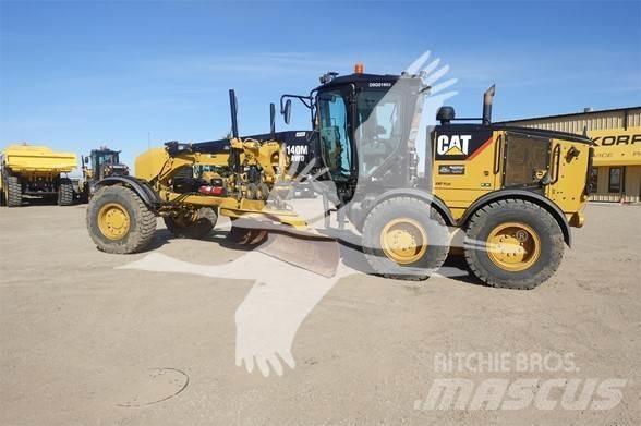 CAT 140M AWD Gredere