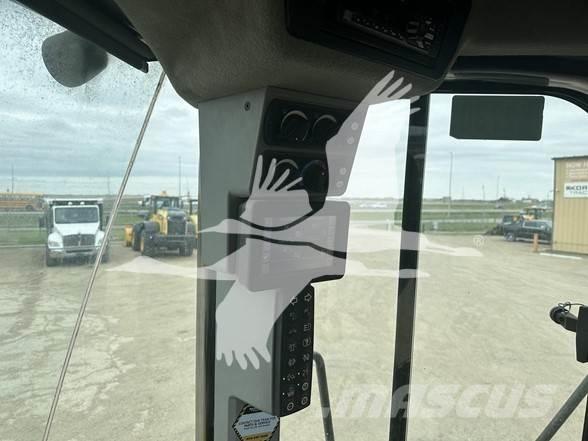 CAT 966M Incarcator pe pneuri
