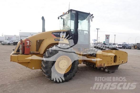 CAT CP-573E Compactoare monocilindrice