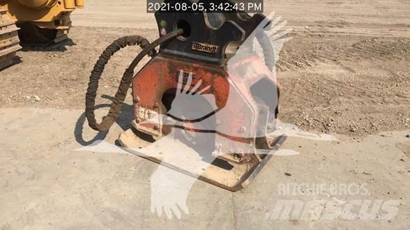 NPK C8C Cilindri compactori tractabili cu vibratii
