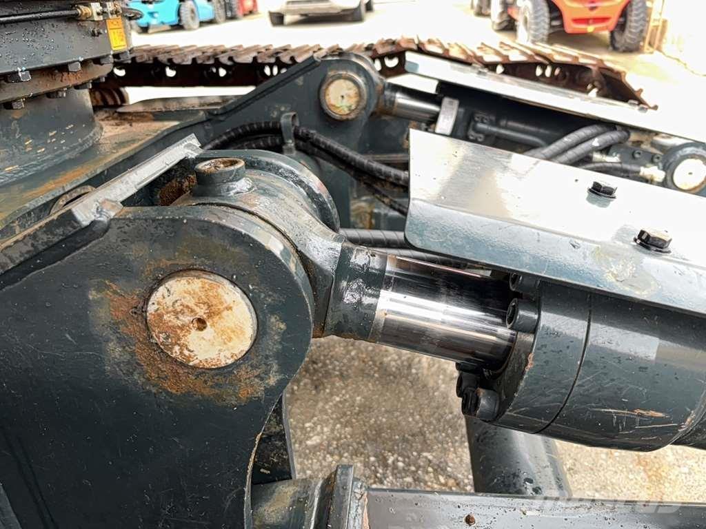 Hyundai HC130ALCR Excavatoare speciale