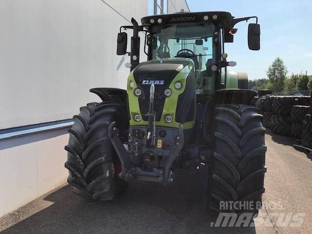 CLAAS AXION 810 Tractoare
