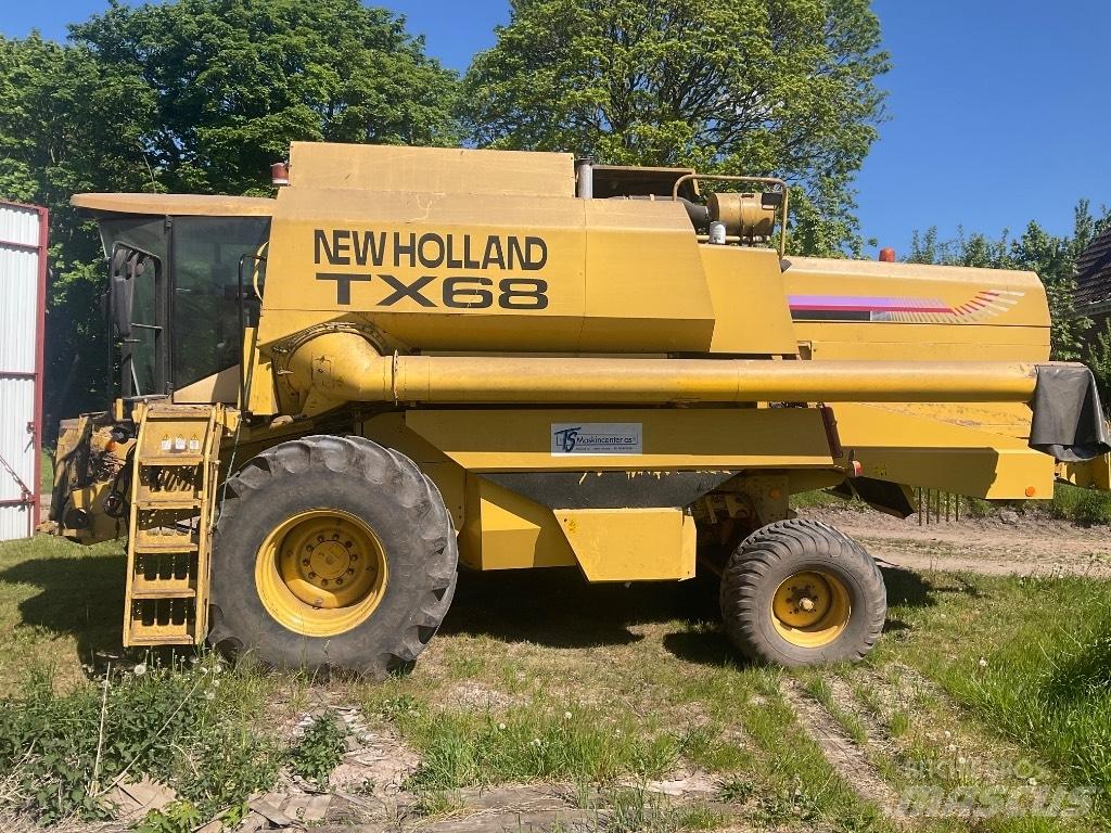 New Holland TX 68 Combine de secerat