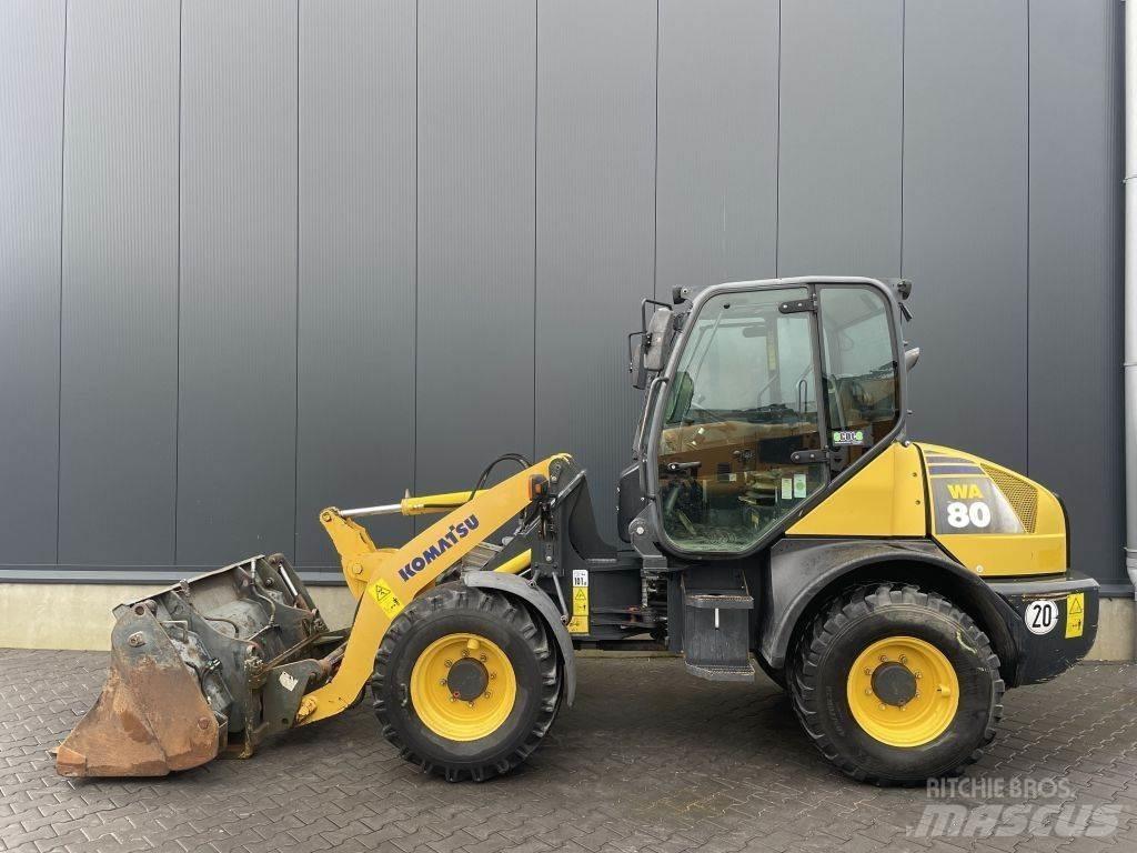 Komatsu WA80-6 Incarcator pe pneuri
