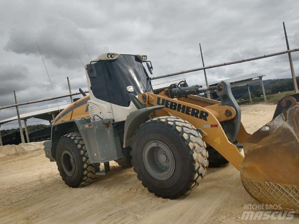 Liebherr L556 Incarcator pe pneuri