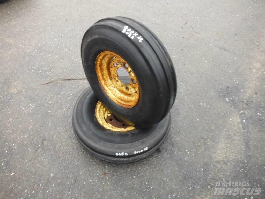 Dunlop 7.00X12 Roti
