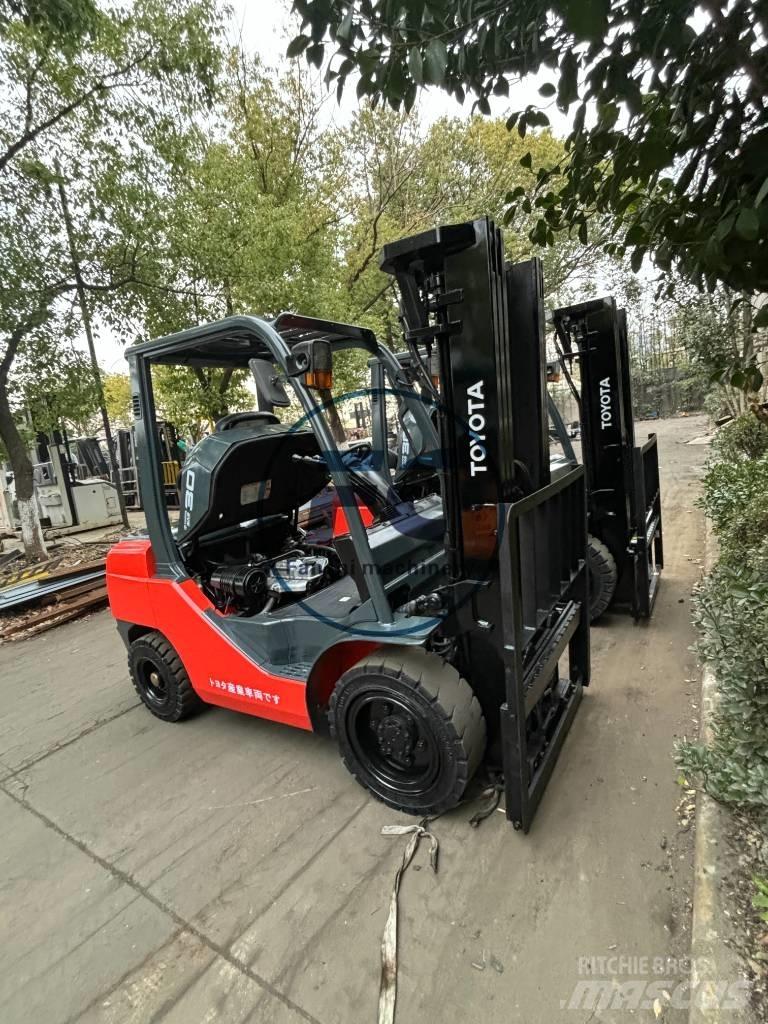 Toyota FDZN 30 Stivuitor diesel