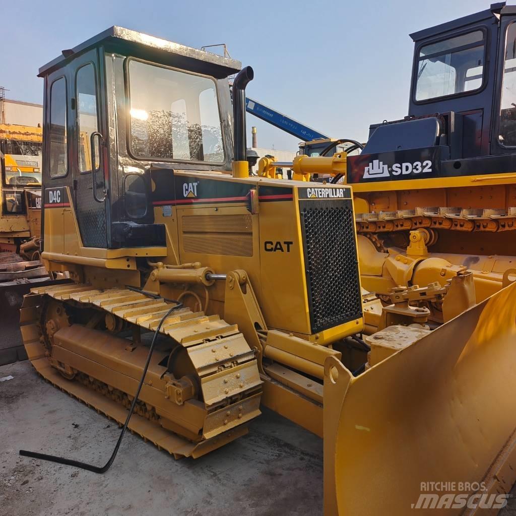 CAT D 4 C Buldozere pe senile