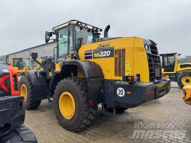 Komatsu WA 320 Incarcator pe pneuri