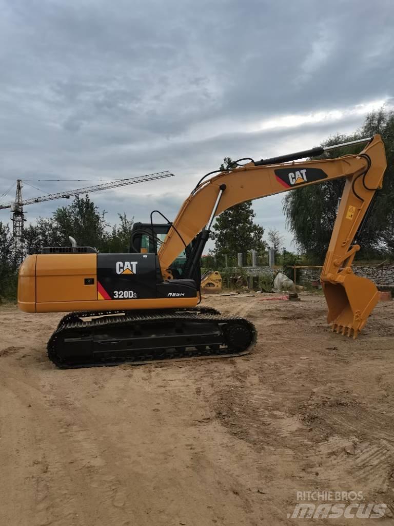 CAT 320 D Excavatoare pe șenile
