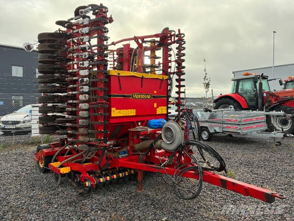 Väderstad Rapid800 Perforatoare