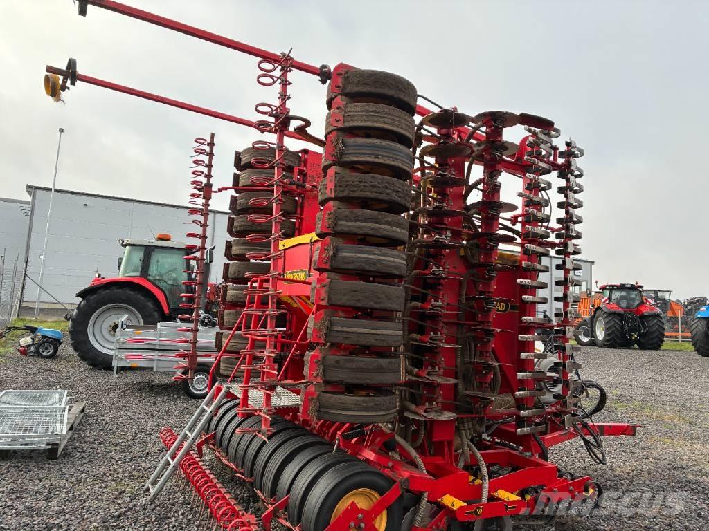 Väderstad Rapid800 Perforatoare