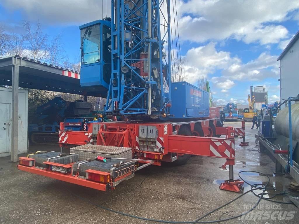 Liebherr MK 88 Macara teren accidentat