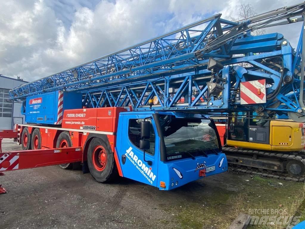 Liebherr MK 88 Macara teren accidentat