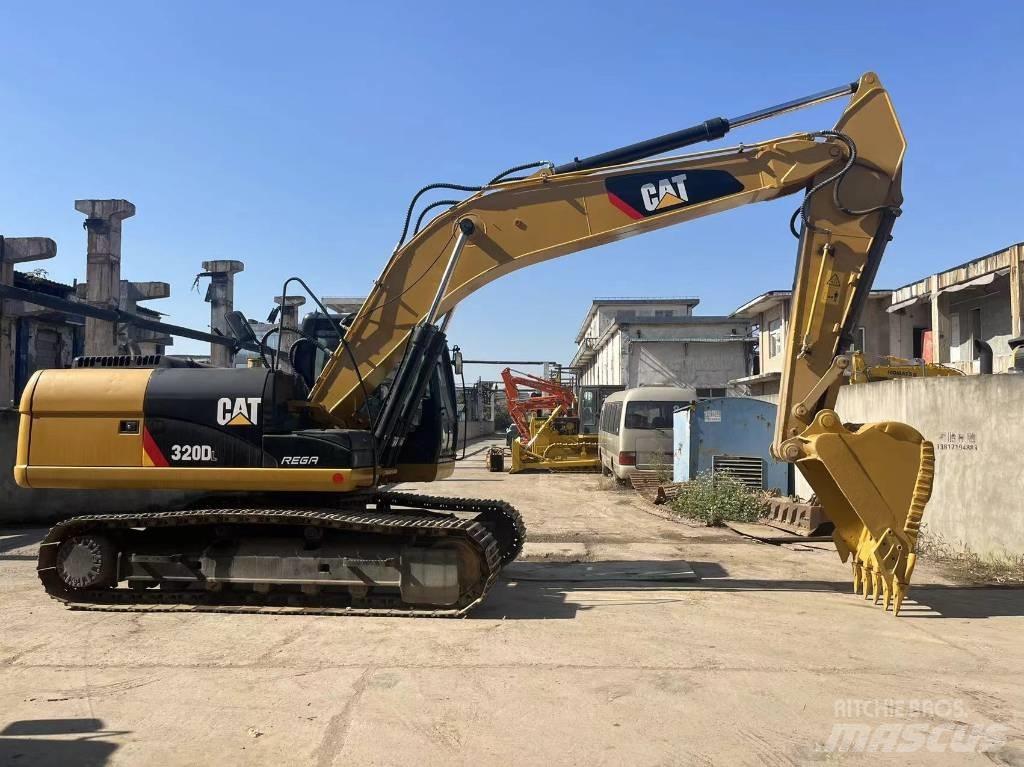 CAT 320 D Excavatoare pe șenile
