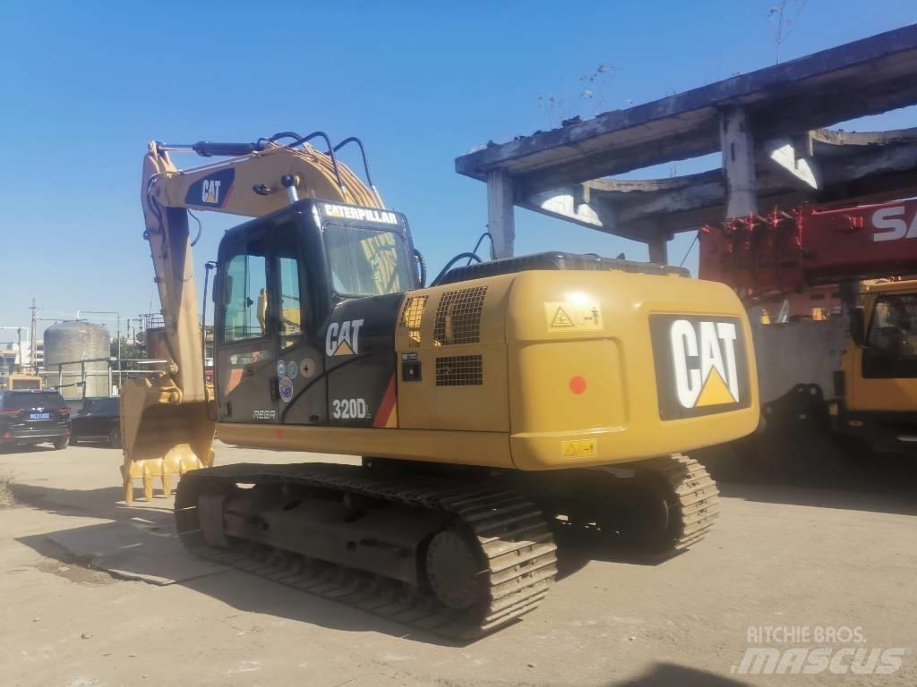CAT 320 D Excavatoare pe șenile
