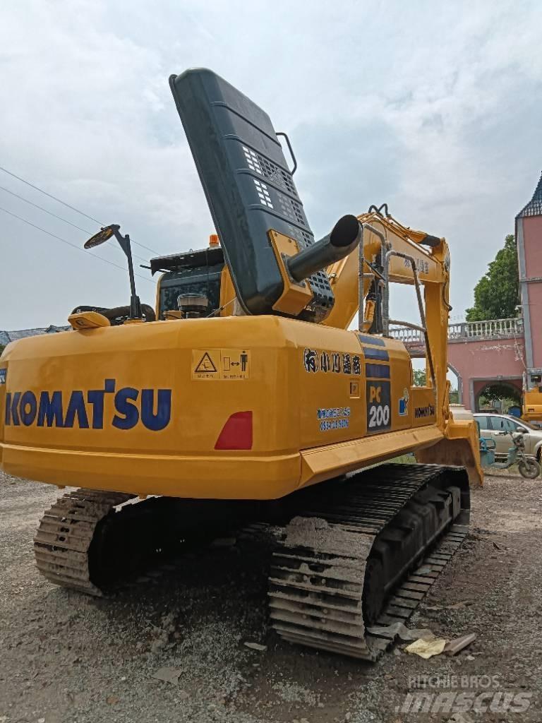 Komatsu PC 200-8 Excavatoare pe șenile
