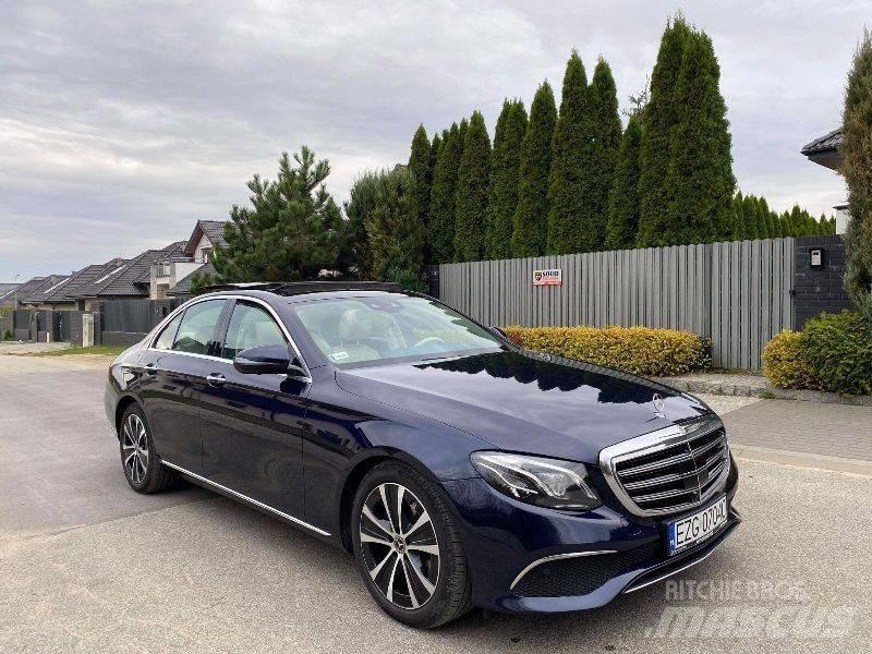 Mercedes-Benz E 300D Masini