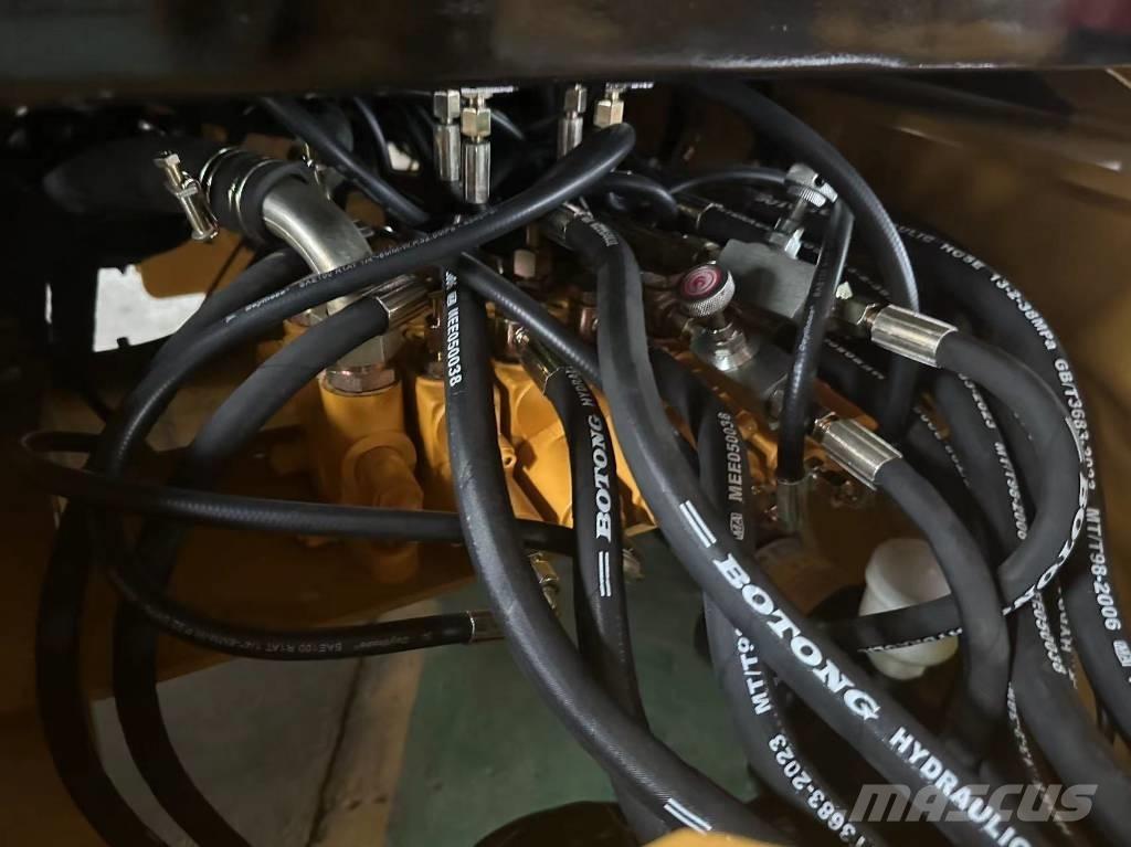 JCB 4CX Buldoexcavatoare