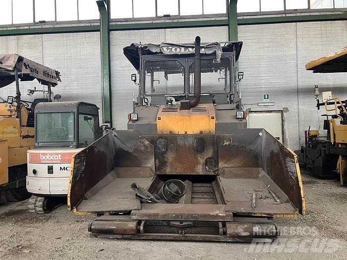 Volvo ABG 6870 Pavatoare asfalt