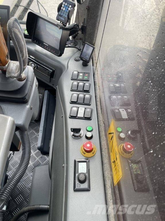 Komatsu 911.5 Combine forestiere