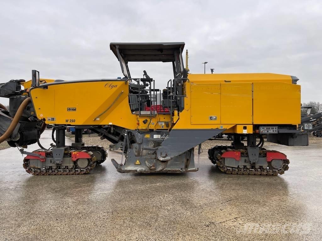 Wirtgen W250 Utilaje asfalt cu freze reci