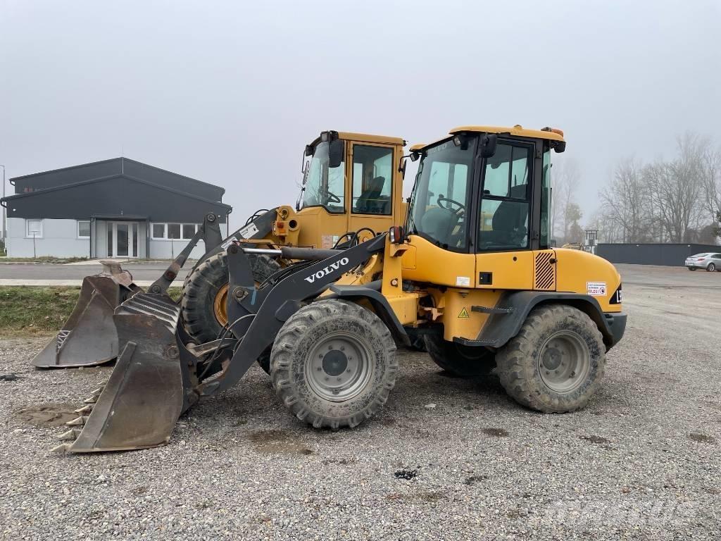 Volvo L 35 B - Z Incarcator pe pneuri