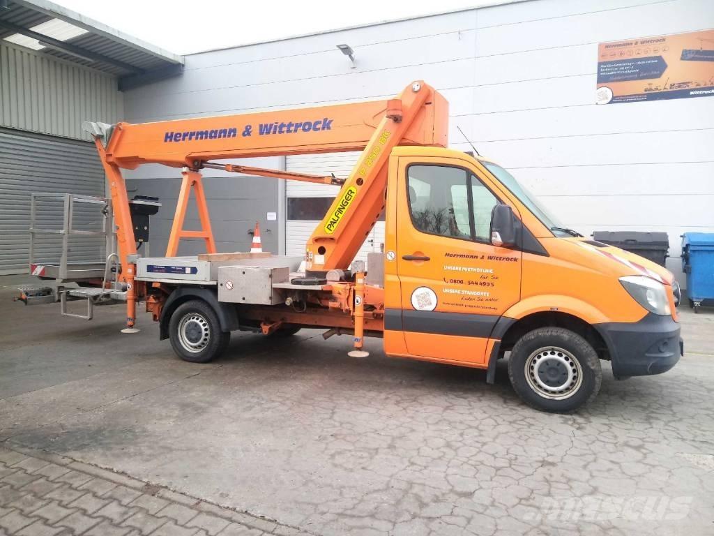 Palfinger P 250 BK Platforme aeriene montate pe camion